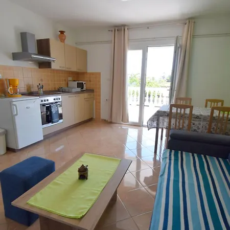 Anka 1 By Interhome * קרק