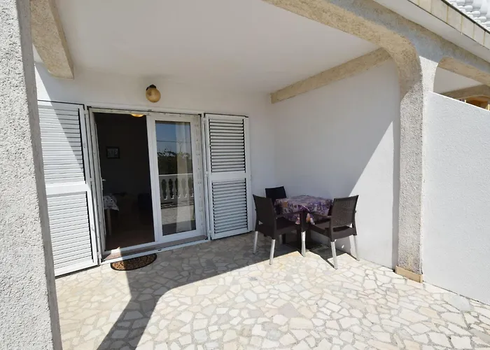 Anka 1 By Interhome דירה *