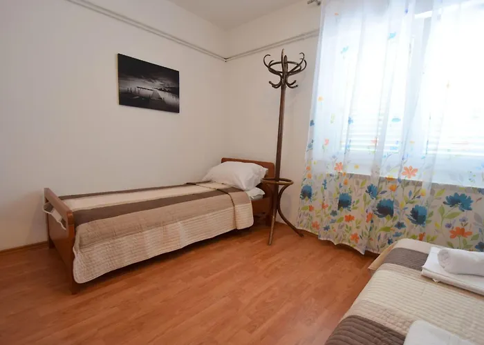 Anka 1 By Interhome Daire Krk Town